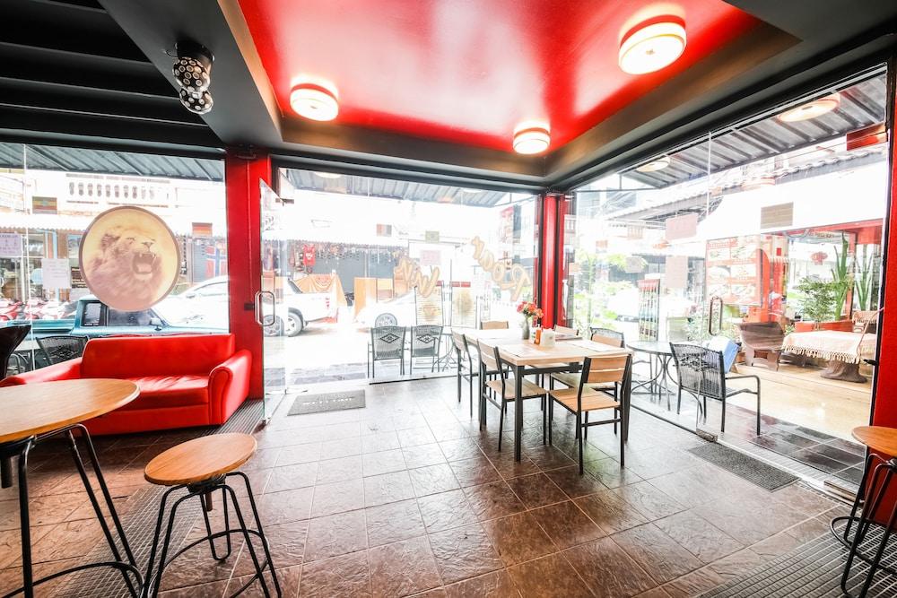 Oyo 244 Roar Inn Patong Luaran gambar
